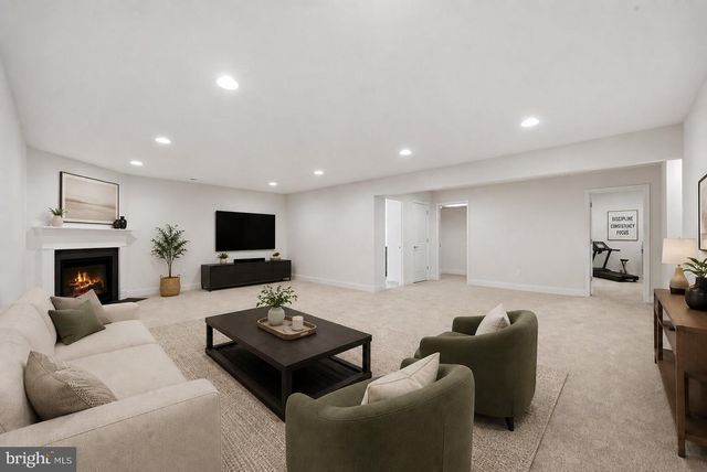 7922 ASHLAND DR, Alexandria, VA 22315