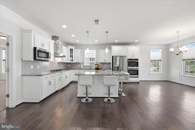 7922 ASHLAND DR, Alexandria, VA 22315