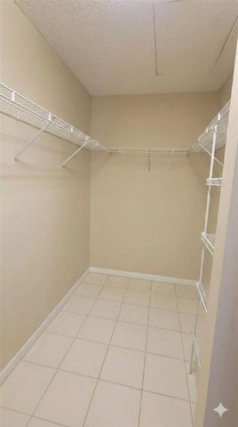 901 SW 141st Avenue 406M, Pembroke Pines, FL 33027