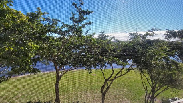 901 SW 141st Avenue 406M, Pembroke Pines, FL 33027