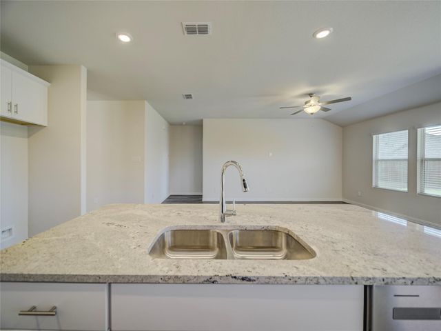 3405 Kingsgarden Road, Denton, TX 76207