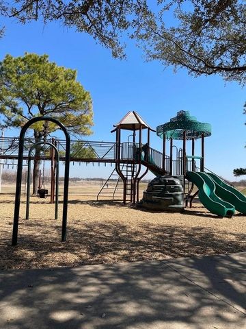 3405 Kingsgarden Road, Denton, TX 76207