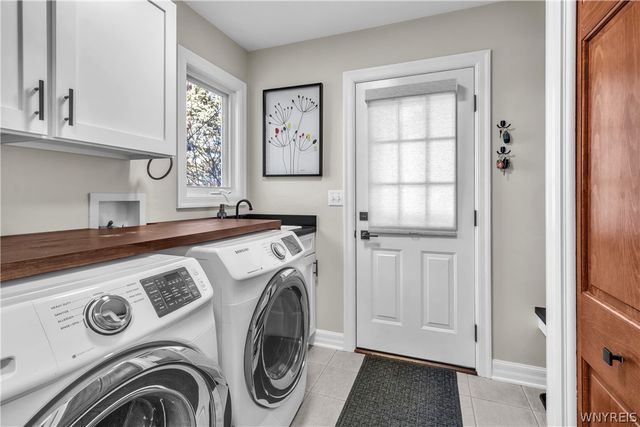 52 Brynstone Court, Amherst, NY 14228