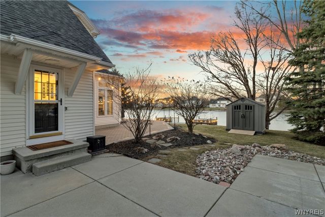 52 Brynstone Court, Amherst, NY 14228