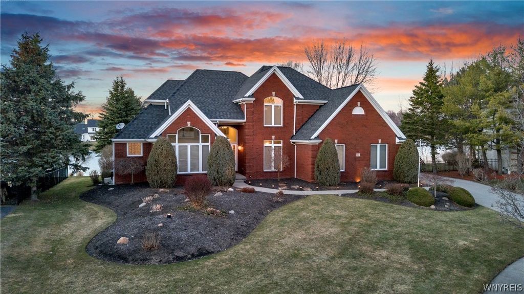 52 Brynstone Court, Amherst, NY 14228