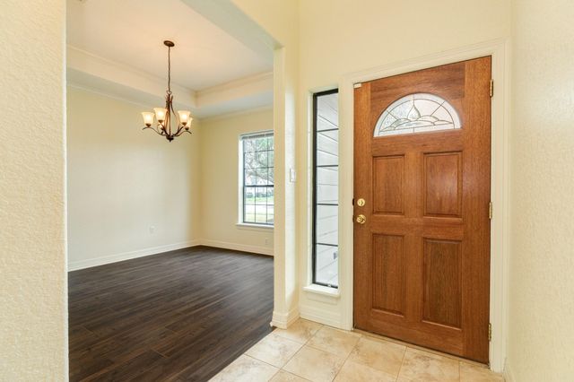 120 Mallard Drive, Clute, TX 77531