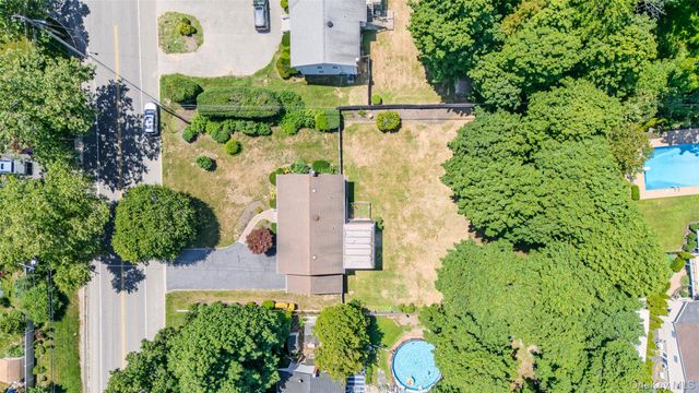 259 Burr Road, East Northport, NY 11731