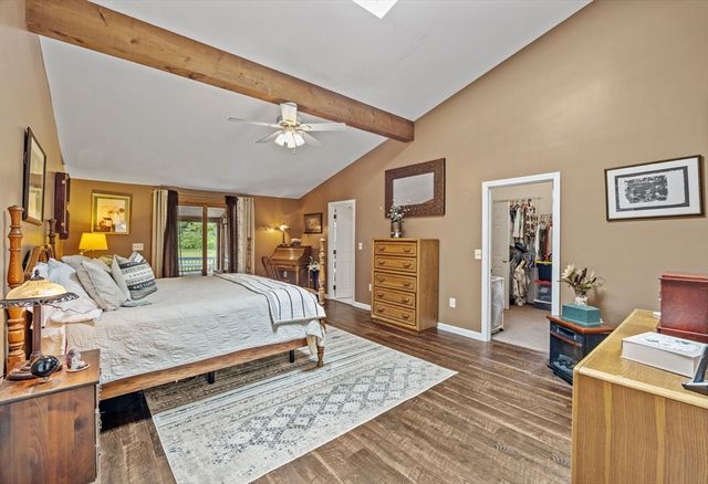 90 Kingman St, Taunton, MA 02718
