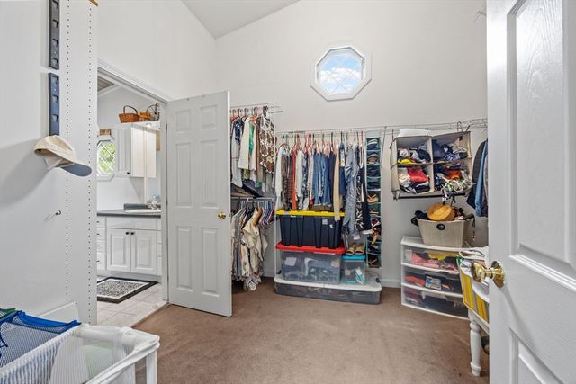 90 Kingman St, Taunton, MA 02718