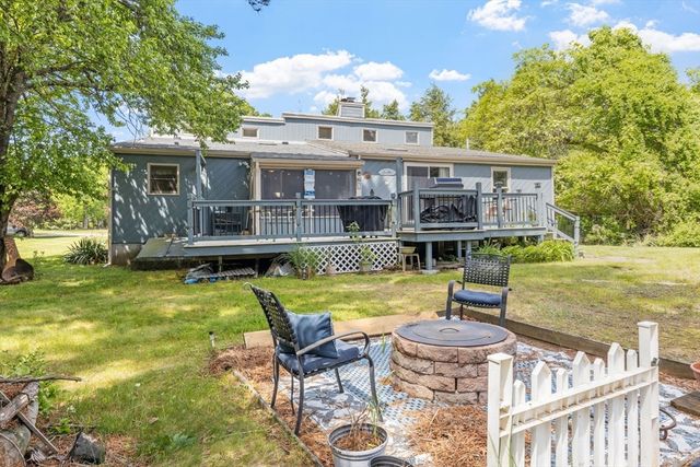 90 Kingman St, Taunton, MA 02718