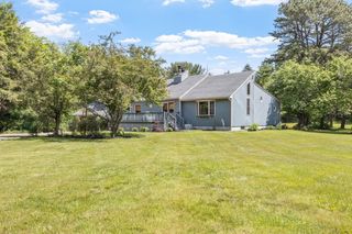 90 Kingman St, Taunton, MA 02718