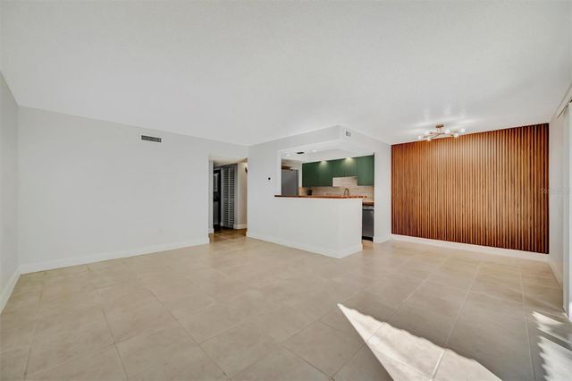 776 116TH AVENUE N 1105, St Petersburg, FL 33716