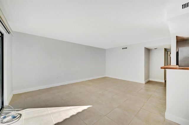 776 116TH AVENUE N 1105, St Petersburg, FL 33716