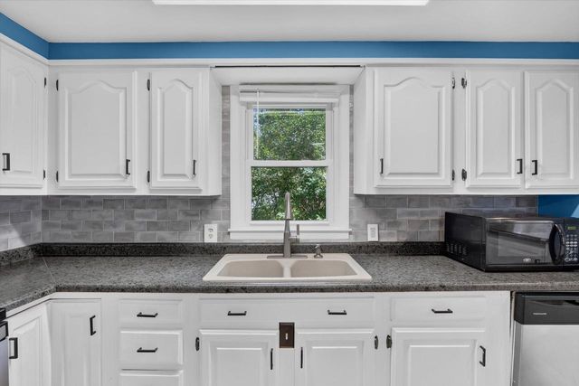 2416 Kellogg Avenue, Janesville, WI 53546