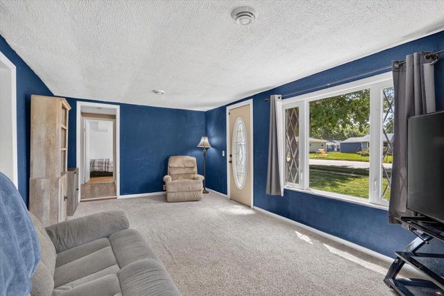 2416 Kellogg Avenue, Janesville, WI 53546