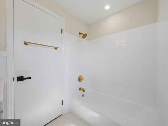 101 HADDON RD, Somers Point, NJ 08244