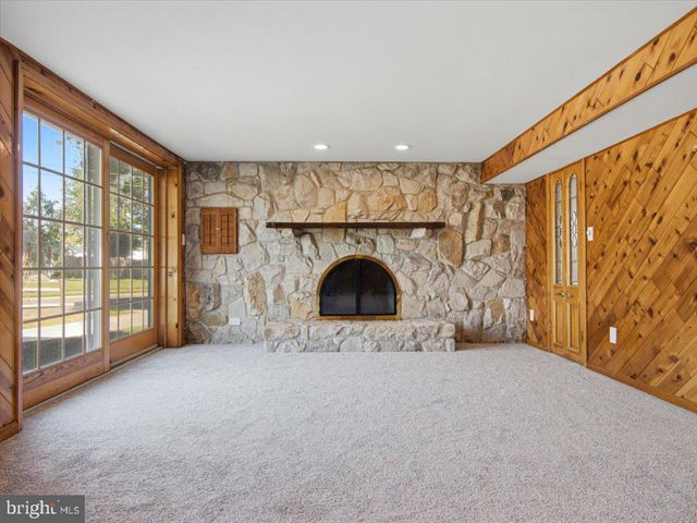101 HADDON RD, Somers Point, NJ 08244
