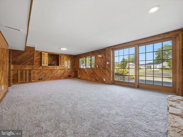 101 HADDON RD, Somers Point, NJ 08244