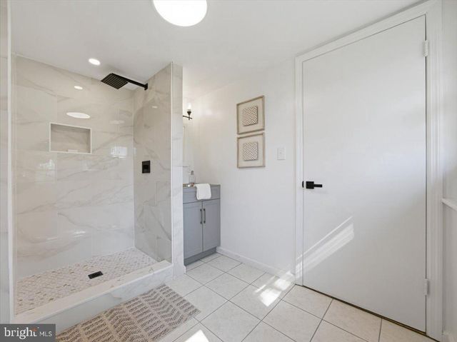 101 HADDON RD, Somers Point, NJ 08244