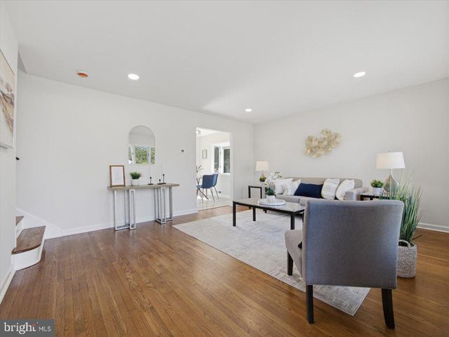 101 HADDON RD, Somers Point, NJ 08244