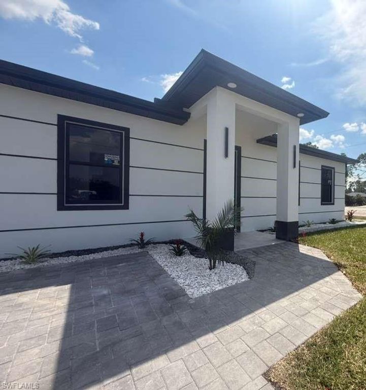 717 Devon ST, LEHIGH ACRES, FL 33974 — photo 2