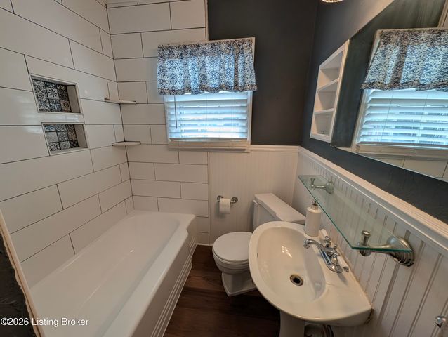 5010 Laughlin Ave, Louisville, KY 40214