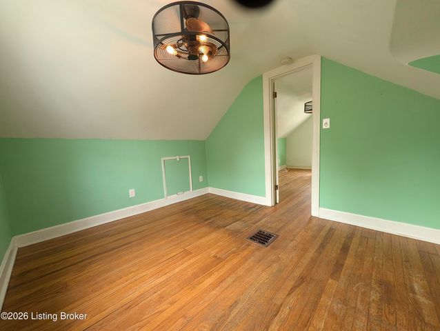 5010 Laughlin Ave, Louisville, KY 40214