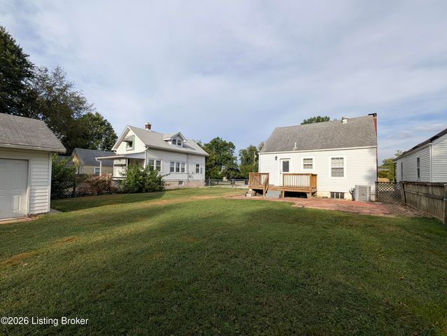 5010 Laughlin Ave, Louisville, KY 40214
