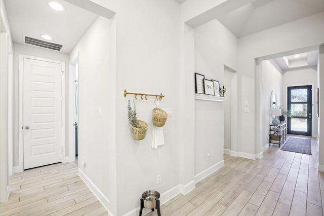 156 Plumbago LOOP, Bastrop, TX 78602