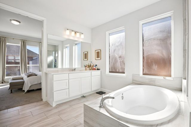 156 Plumbago LOOP, Bastrop, TX 78602