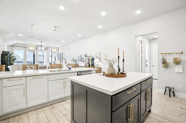 156 Plumbago LOOP, Bastrop, TX 78602