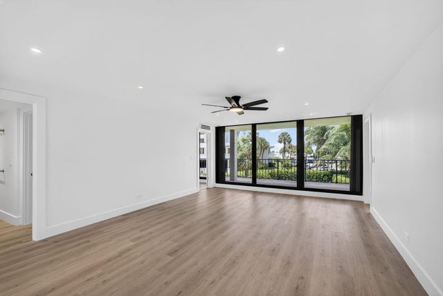 136 Lakeshore Drive, North Palm Beach, FL 33408