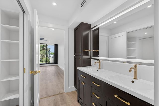 136 Lakeshore Drive, North Palm Beach, FL 33408