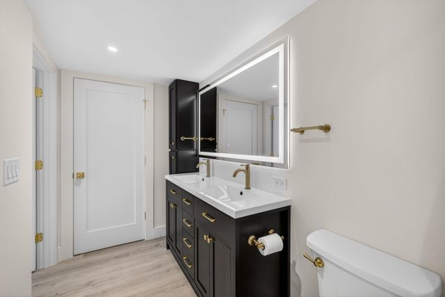 136 Lakeshore Drive, North Palm Beach, FL 33408