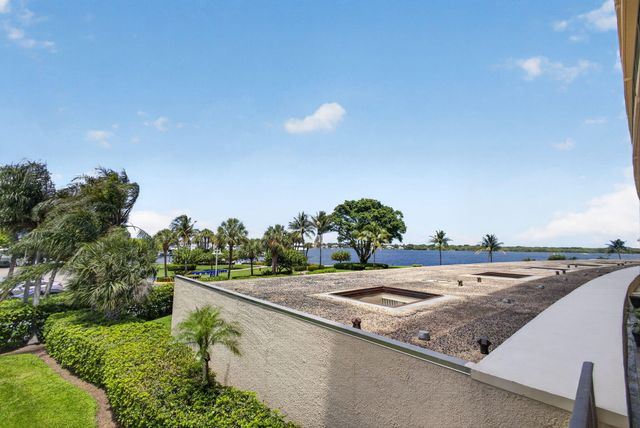 136 Lakeshore Drive, North Palm Beach, FL 33408