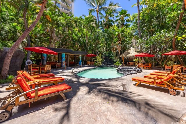 2425 Kuhio Avenue 608, Honolulu, HI 96815