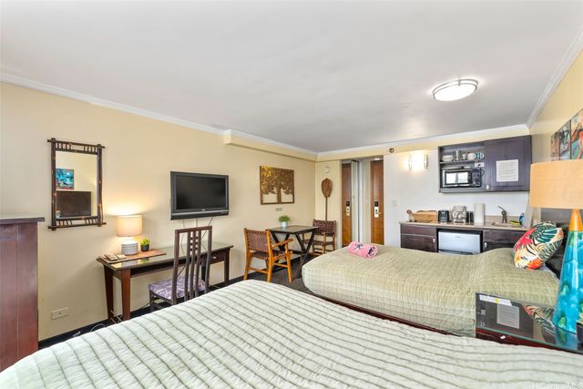 2425 Kuhio Avenue 608, Honolulu, HI 96815