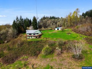 27914 Walkerwood Ln, Sweet Home, OR 97386