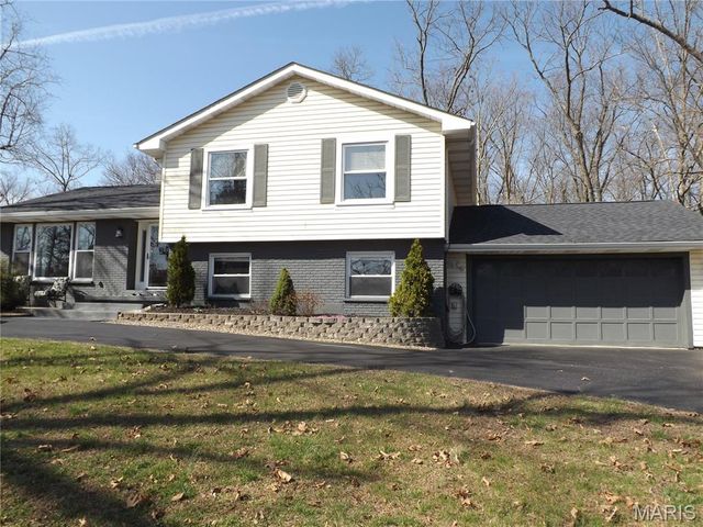 5697 Lake Tishomingo Road, Hillsboro, MO 63050