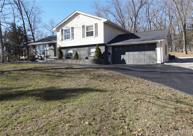 5697 Lake Tishomingo Road, Hillsboro, MO 63050