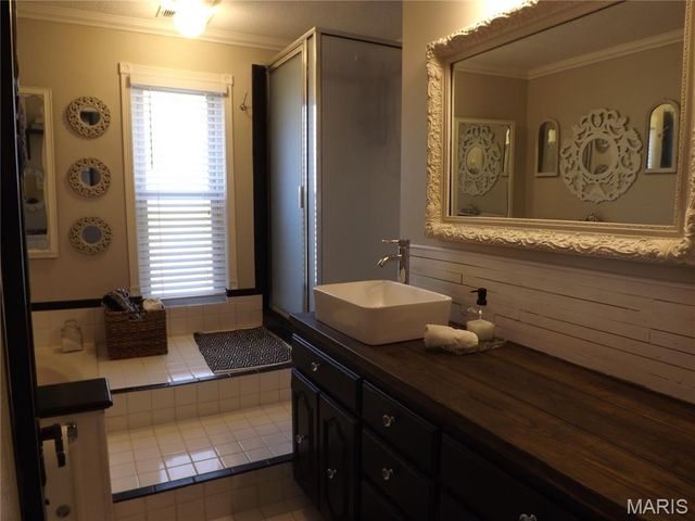5697 Lake Tishomingo Road, Hillsboro, MO 63050