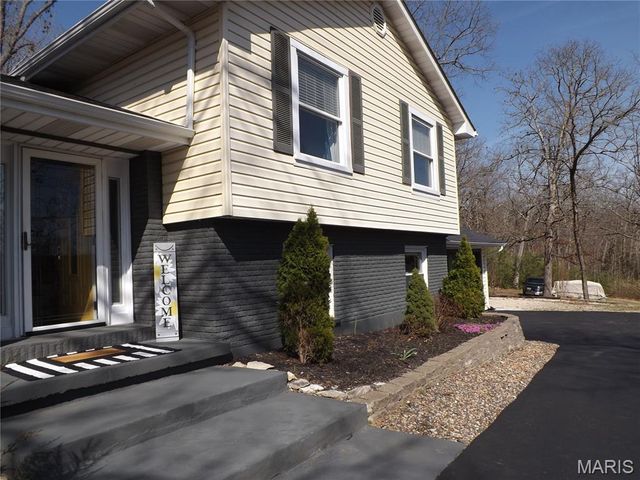 5697 Lake Tishomingo Road, Hillsboro, MO 63050