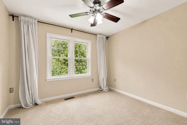 8221 DOCTOR CRAIK CT, Alexandria, VA 22306