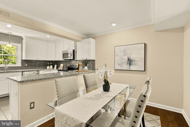 8221 DOCTOR CRAIK CT, Alexandria, VA 22306