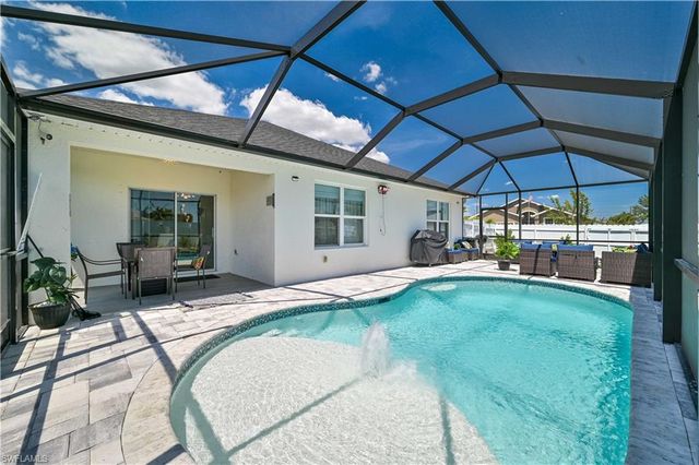 216 SW 29th ST, Cape Coral, FL 33914