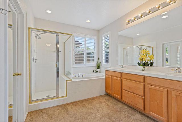 3264 Rock Creek Way, Roseville, CA 95747