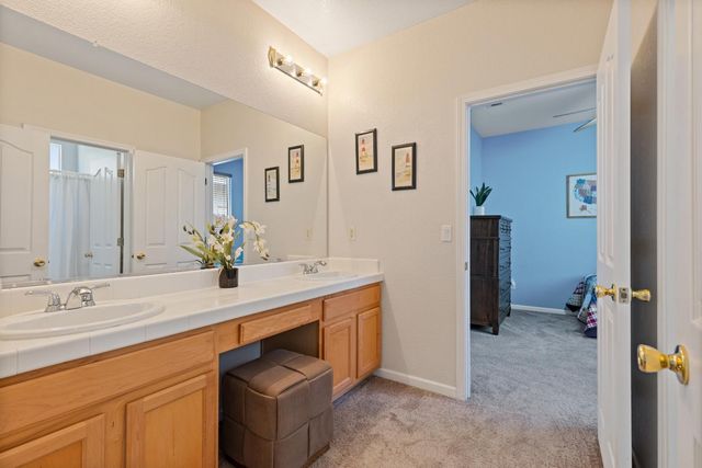 3264 Rock Creek Way, Roseville, CA 95747