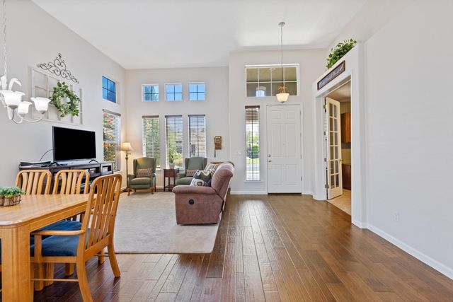 3264 Rock Creek Way, Roseville, CA 95747