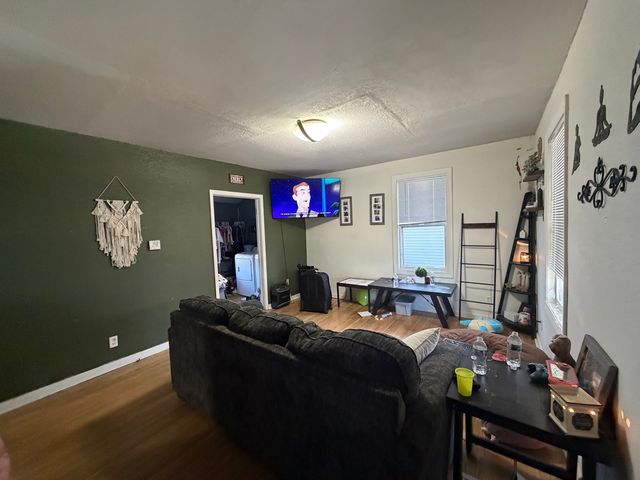 510 12th Avenue, Sterling, IL 61081