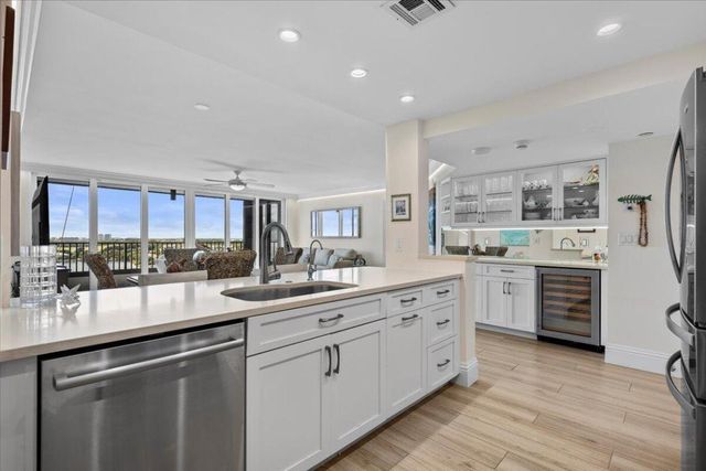 450 Ocean Drive Ph3, Juno Beach, FL 33408